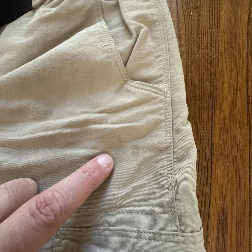 The North Face Khaki Belted Nylon Hiking Cargo Shorts Men's Size‎ L